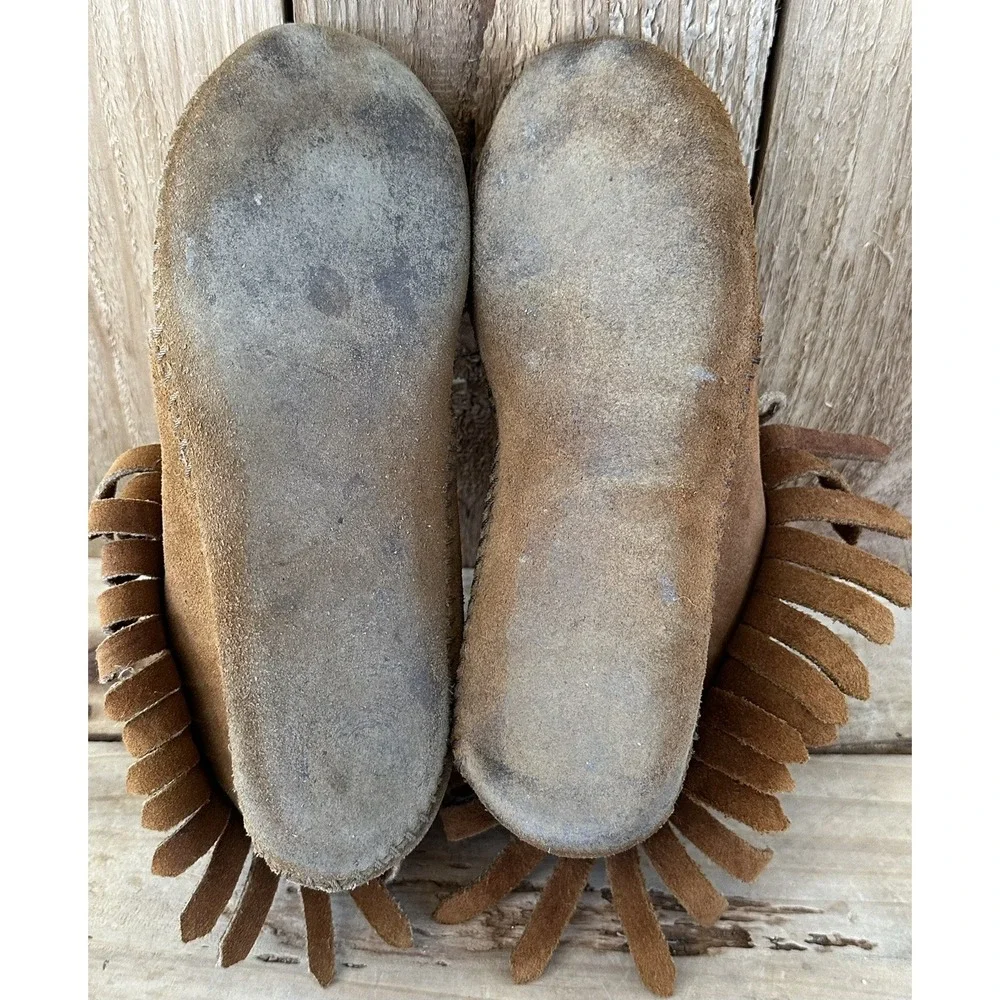 Minnetonka Fringe Suede Moccasins Shoes Kid's Sz 2 Cosplay HOBO